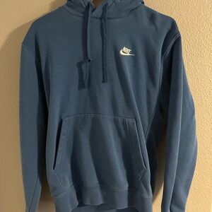 Nike Blue Sweatshirt for Effortless Style